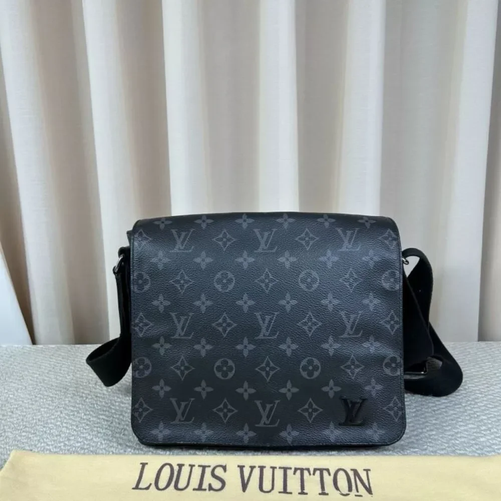 Louis Vuitton Women Pre-Loved Bag Very Good Condition